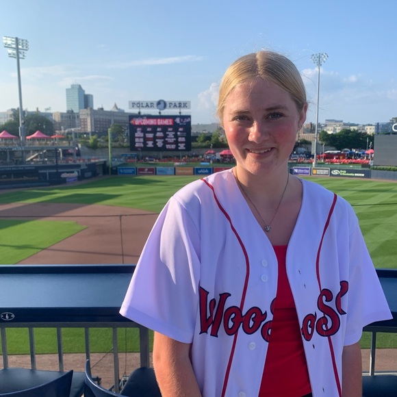 Meet your Posher, Cali - Picture 1 of 1